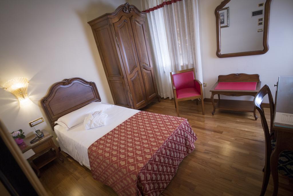 Hotel Spessotto Portogruaro Bagian luar foto
