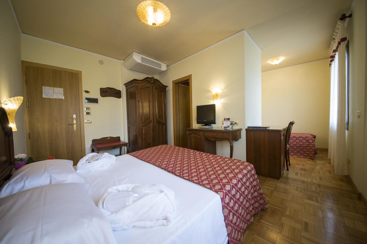 Hotel Spessotto Portogruaro Bagian luar foto