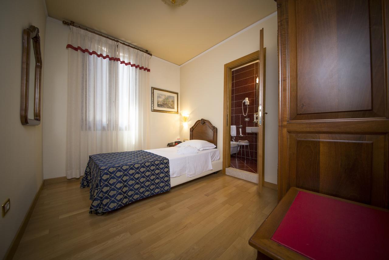 Hotel Spessotto Portogruaro Bagian luar foto